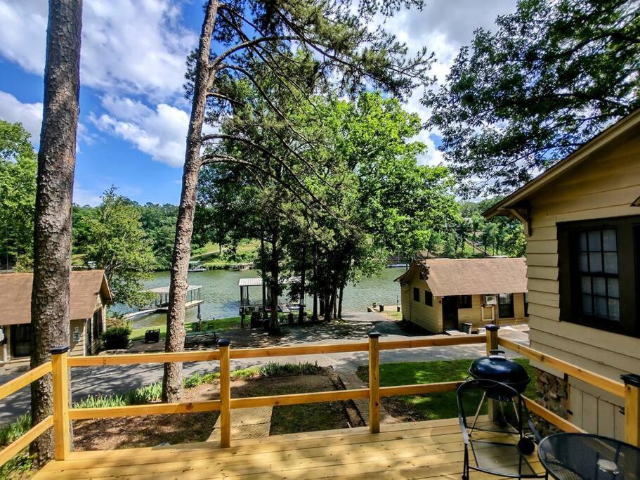 #09 - Large Lakeview One Bedroom- Pet Friendly Hot Springs Eksteriør bilde